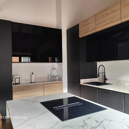 アパート Parchis 1 *